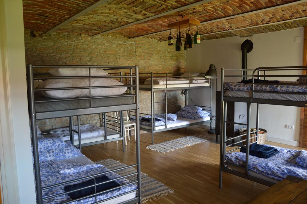 Bagolyvar Fogado- Ujfalusy Marton Vendeghaz Zirc Bagian luar foto